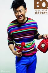 组图：吴秀波拍摄新写真 英伦装扮显雅皮风范