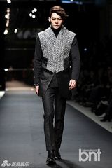 策划：金宇彬李钟硕等长腿偶吧的麻豆前世