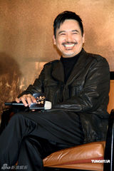 幻灯图：周润发赴台宣传新片 膝下无子叹有心无力