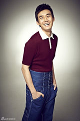 组图：张铎复古写真迷人微笑展现型男本色