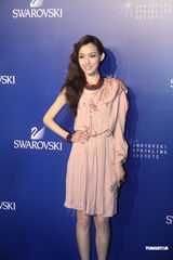 组图：黄立行否认与徐静蕾婚讯 称妨碍结识新女生