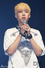 组图：韩团HISTORY举行首张迷你专辑Showcase