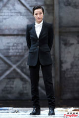 组图：何韵诗与女友同台出演 坦陈与邓九云恋情