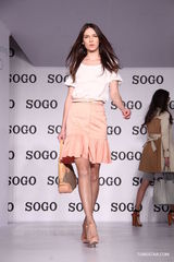 组图：时尚篇春夏服装汇演 张彤吴妍君周莹走秀