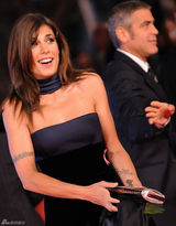 高清组图：乔治-克鲁尼携新欢亮相罗马电影节