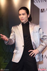 组图：萧敬腾因节俭令愿无酬出演电视台春晚