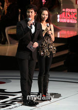 组图：MAMA颁奖礼澳门举行 2NE1与miss A分获三大奖