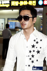 组图：韩星柳泰俊赴日本举行粉丝见面会