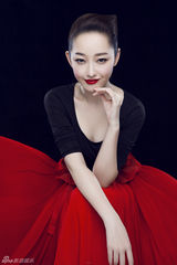 组图：蒋梦婕红唇俏丽 裙摆飞扬化身舞动精灵