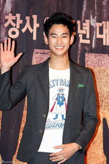 幻灯：SBS新剧《GIANT》发布会 李凡秀朴珍熙助阵