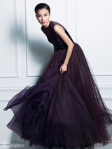 组图：姚星彤最新写真 优雅新古典韵味