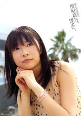 AKB指原莉乃爆冷人气暂夺冠 盘点轻熟性感照