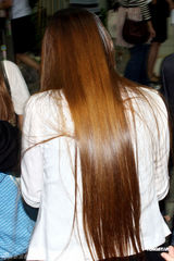 组图：安室奈美惠抵达台湾 险被粉丝吓退