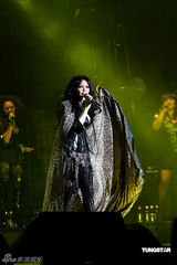 高清：张惠妹北京开唱摇滚范　和观众High足三小时