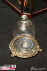 组图：梅艳芳珍贵纪念品展出 歌迷会未邀请梅妈