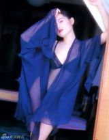 组图：艳星李丽珍早年激情照 性感全裸画面唯美