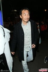 组图：陆川戴立忍曾宝仪等现身张震婚礼