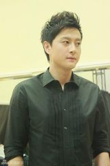 组图：夏凡《谢天谢地》花絮照曝光显男人魅力