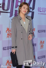 组图：秀智BoA申敏儿等女神齐捧《官能的法则》