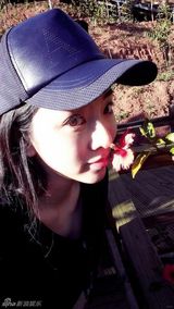 组图：春晚主持人李思思私照 爱素颜爱卖萌