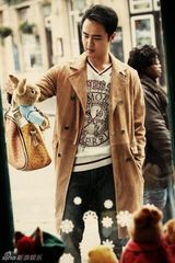 组图：《胜女的代价》华丽服装成剧中亮点