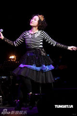 高清组图：王菀之不计前嫌原谅好友 张敬轩因病失约