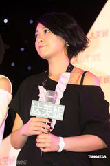 幻灯图集：刘若英现身上海 SHE想尝世博台湾馆小吃