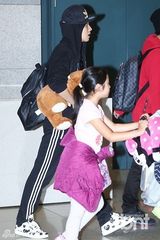 组图：韩团MBLAQ结束墨西哥演唱会归国