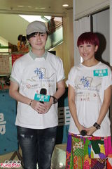 组图：任达华参与摄影展呼吁珍惜水源