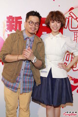 组图：《好声音》香港开唱 赵露走光露底