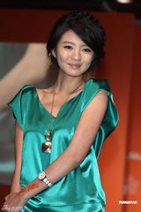 组图：安以轩否认内地有豪宅 不排除冷冻卵子