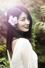 组图：郭珍霓初秋写真温暖治愈系