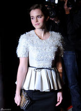 组图：艾玛-沃特森亮相《我与梦露的一周》首映礼