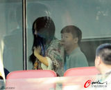 组图：苍井空现场观看李娜比赛 发微博加油鼓劲