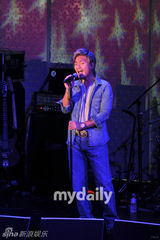 组图：韩星任宰范时隔七年发新专辑 现场火爆人气旺