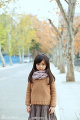 组图：5岁小萝莉走红微博 小天使萌化网友心