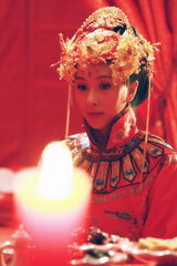 组图：《江山风雨几多情》杨恭如大婚照曝光