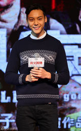 组图：《救火英雄》余文乐劫财谢霆锋