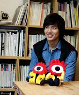 高清组图：韩版“道明寺”李民浩独家做客新浪韩娱