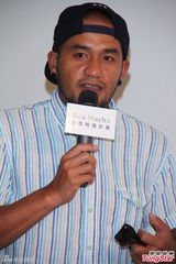 组图：张震岳发新辑个性豪放：不喜欢的别买