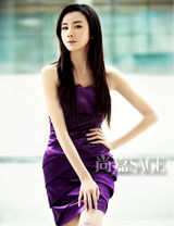 幻灯图：孙菲菲再登杂志封面摩登女郎展成熟风韵