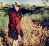 高清图：刘雨欣拍纯美写真 变身“格子控”显潮范儿