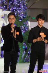 组图：吴尊暂无生二胎打算 明道自曝曾失恋