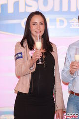 组图：Lisa S.分享怀孕心路 曝女儿像吴彦祖