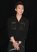 高清图：G-dragon单独演唱会电影版首映会