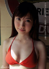 组图：AKB48美乳深沟照集合 前田敦子大胆全裸