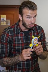 策划：卖萌耍宝手册揭秘 嘟嘴吐舌扮萝莉