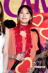 幻灯图：林志玲助阵模特公司开工 泳装环节趣味十足