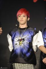 组图：乐华与PLEDIS达成合作 韩庚孙丹菲助阵