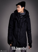 高清组图：《秘密花园》男星李钟硕拍冬装写真